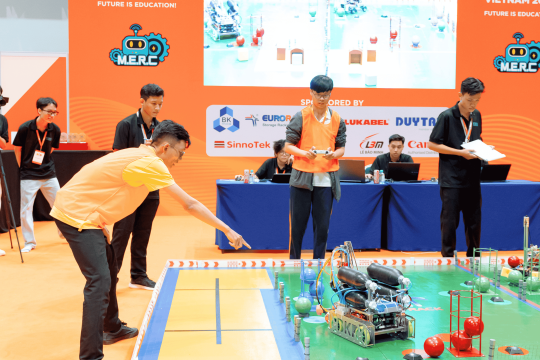 Các đội thi MERC 2025 tranh tài 2 Các đội thi MERC 2025 tranh tài 2