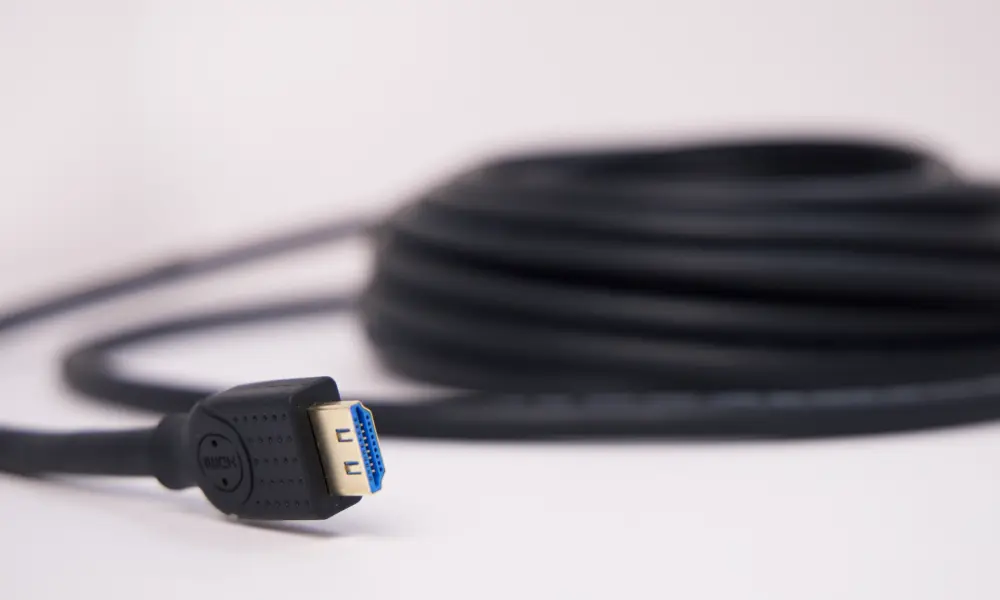 Using HELUKABEL HELUEVENT® HDMI 2.0 UltraFlex High-Speed Cable 