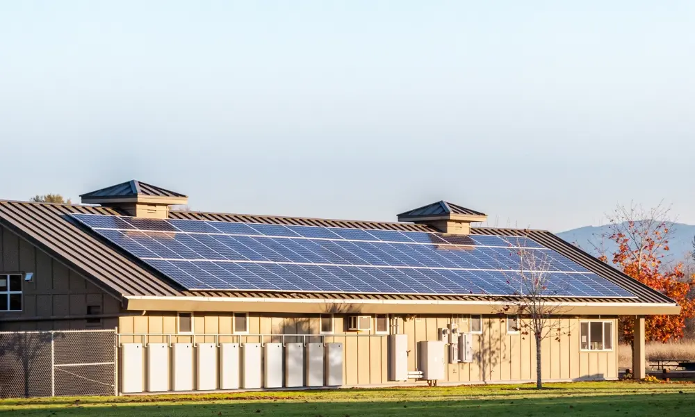 Giải pháp pin lưu trữ dùng cho C&I