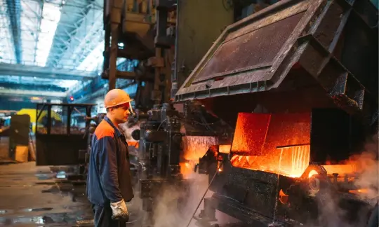 Nhiệt độ cao là yếu tố xuyên suốt trong quy trình sản xuất thép Nhiệt độ cao là yếu tố xuyên suốt trong quy trình sản xuất thép