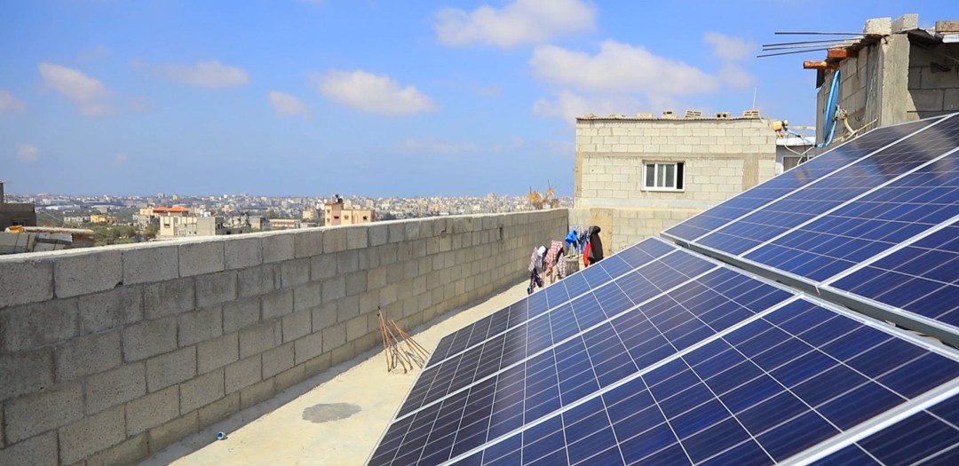 Chiến sự tại Gaza làm tăng nhu cầu năng lượng mặt trời