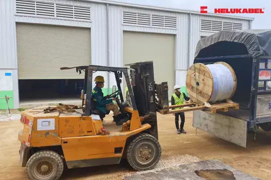 Power cables are transported to the project in Bac Ninh.